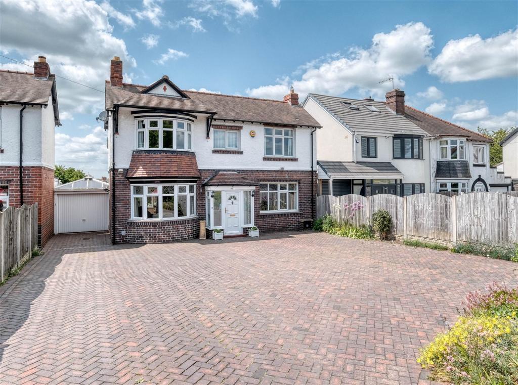 Birmingham Road, Marlbrook, Bromsgrove, B61 0HZ 3 bed detached house