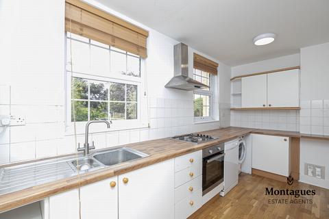 3 Albany Court, Epping, CM16 5ED