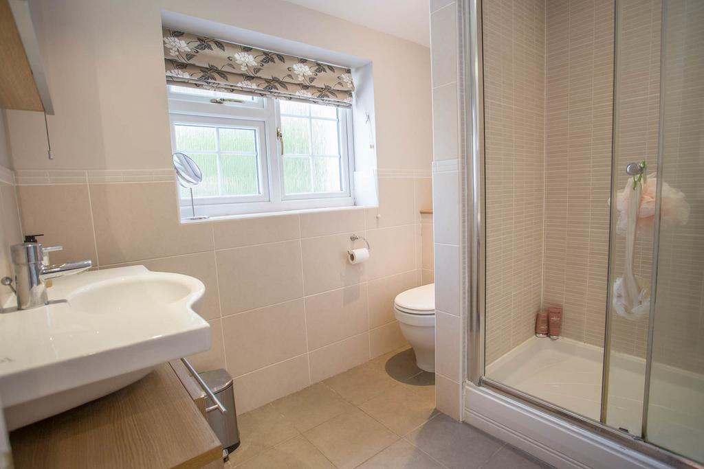 En suite Shower Room