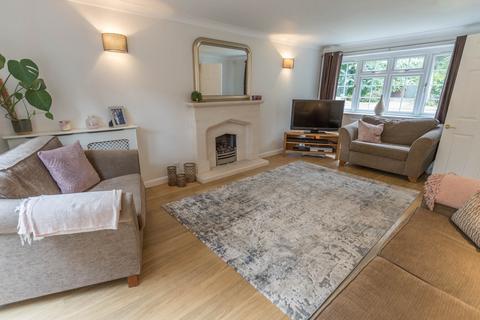 5 bedroom detached house for sale, OAKLANDS CLOSE, ASCOT, BERKSHIRE,SL5 7NG