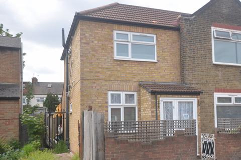 5 bedroom semi-detached house for sale, Ilford, IG2