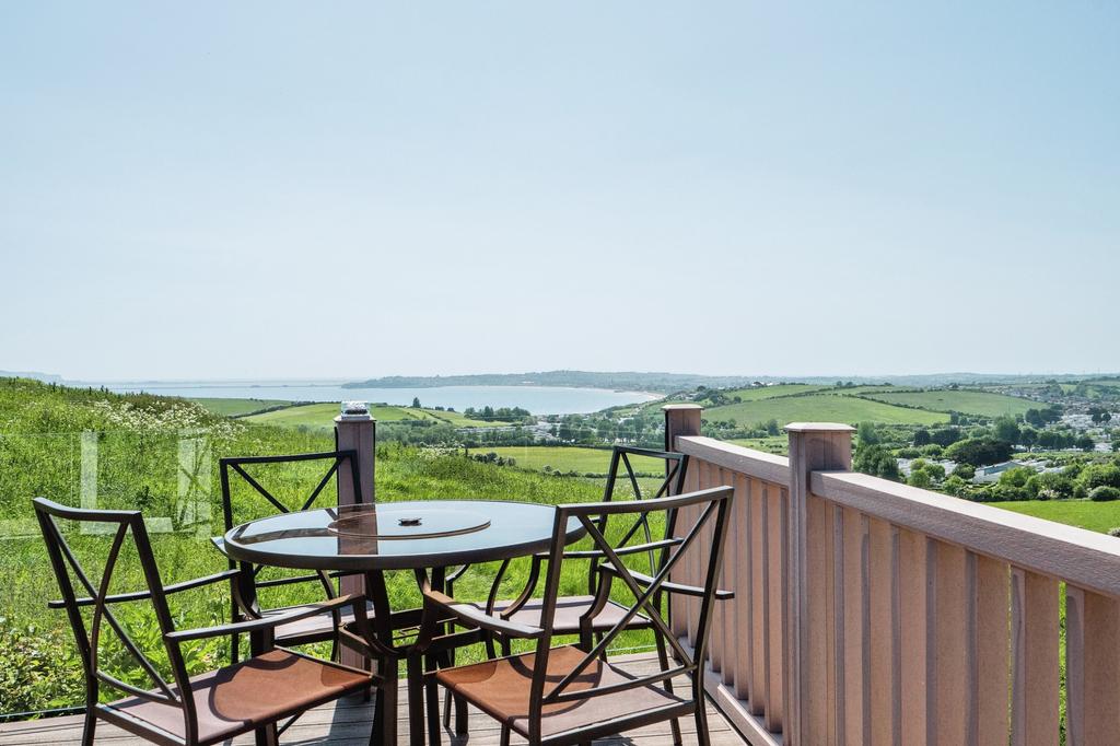 White Horse Park Homes, Weymouth, Dorset, DT3 2 bed park home for sale