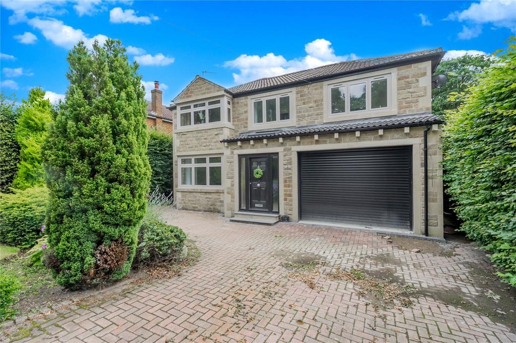 Station Lane, Birkenshaw, Bradford, West Yorkshire, BD11 4 bed detached