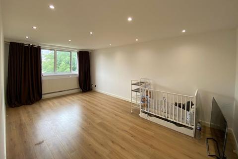 2 bedroom flat for sale - Flat 75 Martlesham, Adams Road, Tottenham, London, N17 6HT