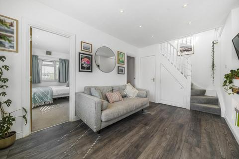2 bedroom flat for sale - Garratt Lane, Earlsfield