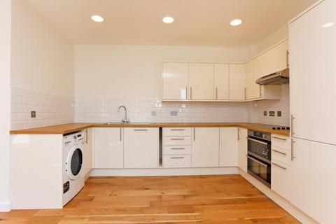 2 bedroom apartment for sale - Sycamore Road, Amersham, HP6