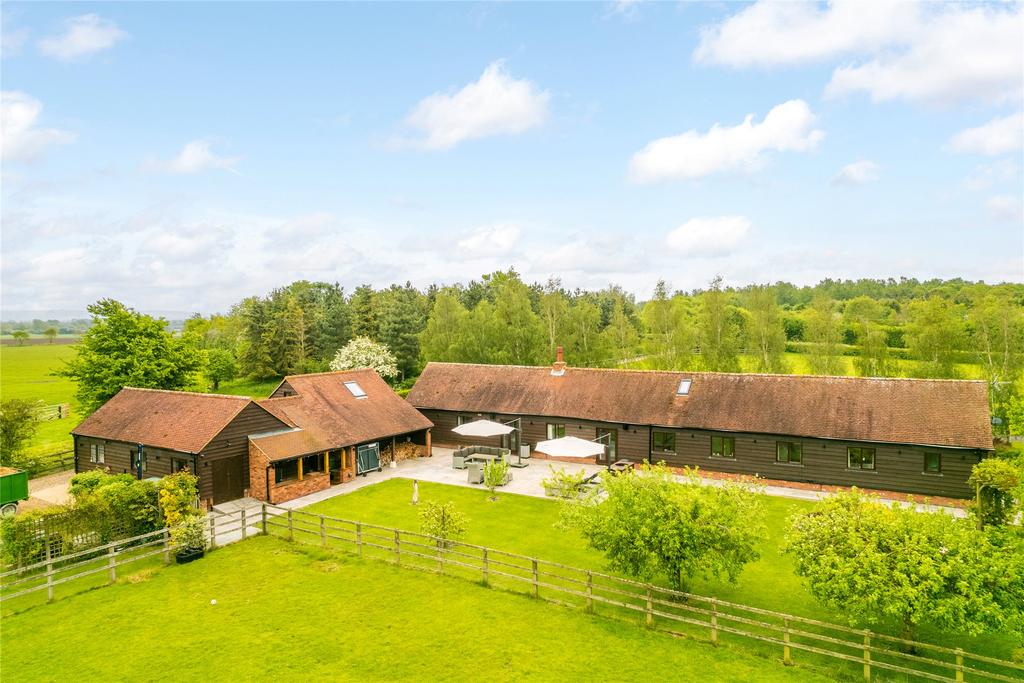 Water Lane, Ford, Aylesbury, Buckinghamshire, HP17 4 bed barn
