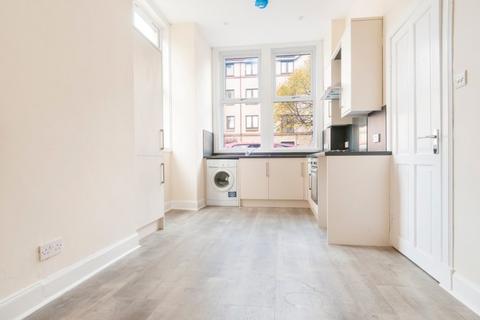 1 bedroom flat to rent, 0699L – Albert Street, Edinburgh, EH7 5LN