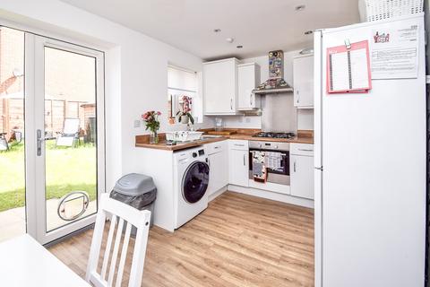 54 Ruby Avenue, Bishops Cleeve, Cheltenham, GL52 7ZN
