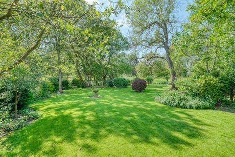 137 Columbia Drive, Lower Wick, Worcester, WR2 4XX