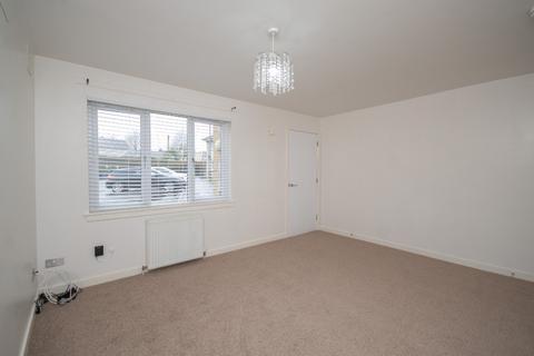 2 bedroom flat to rent, 88A Station Road