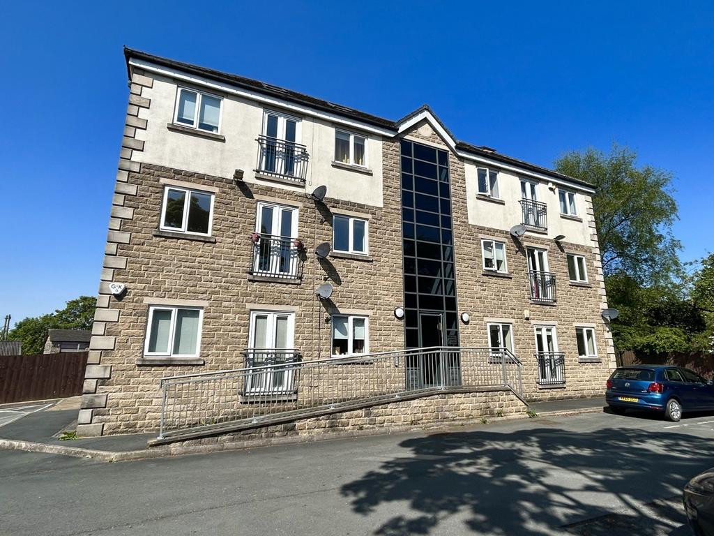 Whitehall Road East, Birkenshaw... 2 bed flat £115,000