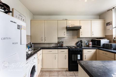 2 bedroom flat for sale - Portway Gardens, LONDON