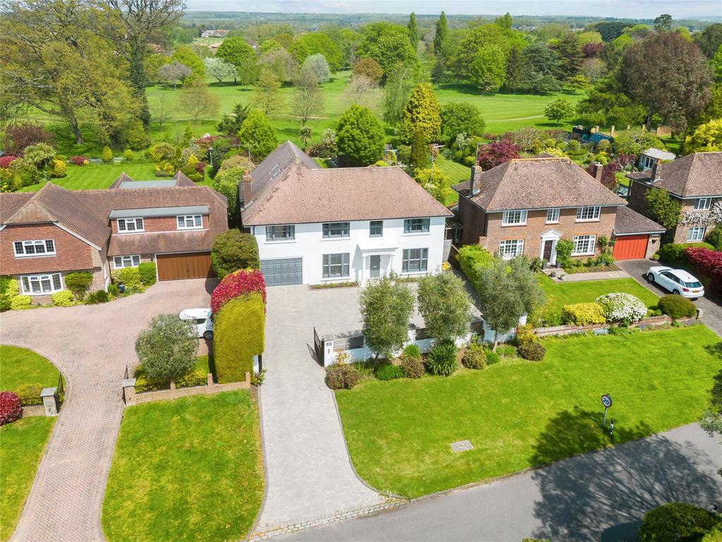 East Drive, Ham Manor, Angmering, West Sussex 5 bed detached house for