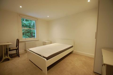 4 bedroom flat to rent - Railton Road, Herne Hill, London