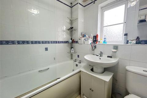 14 Hansby Close, Oldham, OL1 2UA
