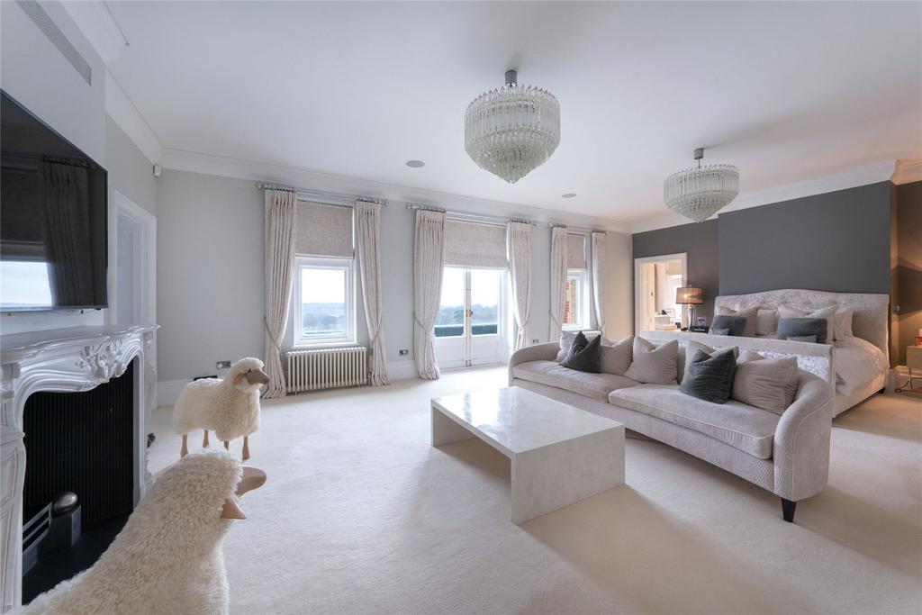 Principal Bedroom