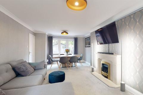 89 Codenham Green, Basildon, SS16 5DR