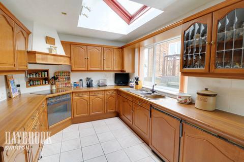 10 Medley View, Conisbrough, Doncaster, DN12 2DT