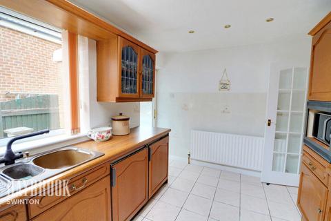 10 Medley View, Conisbrough, Doncaster, DN12 2DT