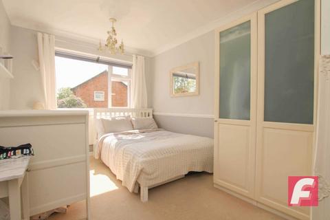 2 bedroom maisonette for sale, Leaford Crescent, Watford