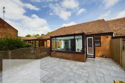 2 bedroom terraced bungalow for sale, Elmsdale Gardens, Burton Joyce, Nottingham