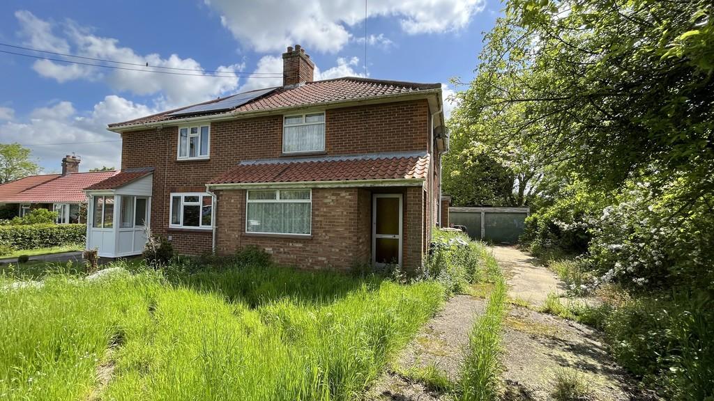 Norwich Road, Denton 3 bed semidetached house for sale £220,000