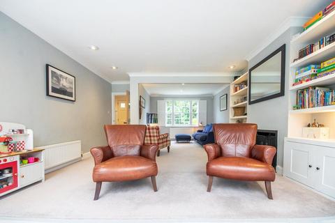 6 Waxwell Close, Pinner, HA5 3ET