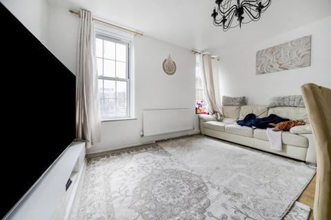 3 bedroom flat for sale, Goldsmith Road, Peckham Rye