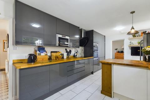 4 bedroom detached bungalow for sale - Clement Close, Branston, Lincoln