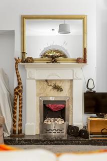 4 Steyning Grove, London, SE9 4NQ