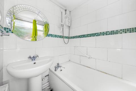 4 Steyning Grove, London, SE9 4NQ