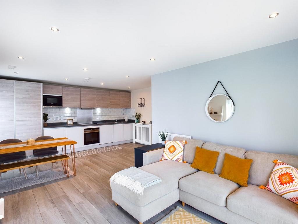 Whittle Apartments, Hawker Drive, Addlestone, Surrey, KT15 2 bed
