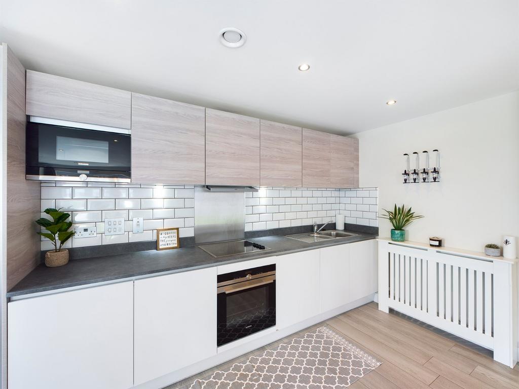 Whittle Apartments, Hawker Drive, Addlestone, Surrey, KT15 2 bed