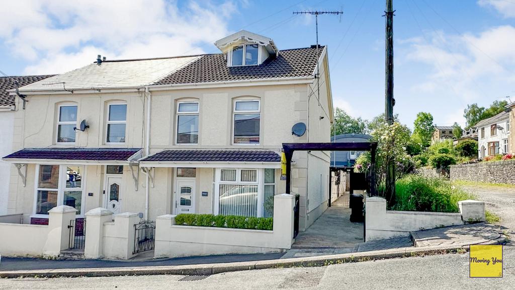 Quarr Road, Pontardawe, SA8 2 bed end of terrace house £200,000