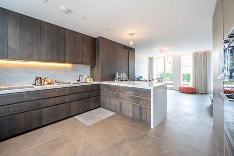 3 bedroom flat to rent - Bolsover Street, Marylebone, London, W1W