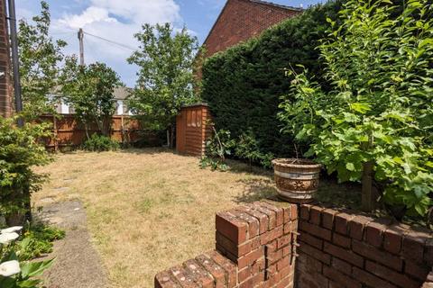 1 Brookfields, Hadlow, Tonbridge, TN11 0HG