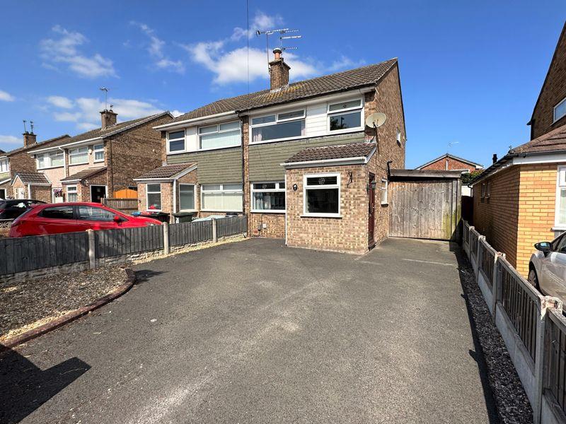 Hope Farm Road, Great Sutton 3 bed semidetached house for sale £195,000