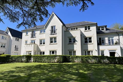 2 bedroom apartment to rent, Wray Park Road, Reigate