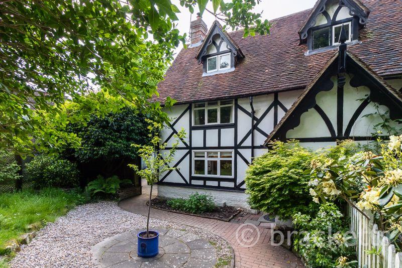 Langton Road, Tunbridge Wells 2 bed semidetached house for sale £545,000
