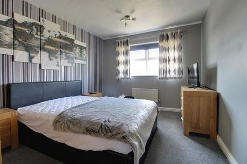 9 Bicton Road, Swindon, SN25 4TU