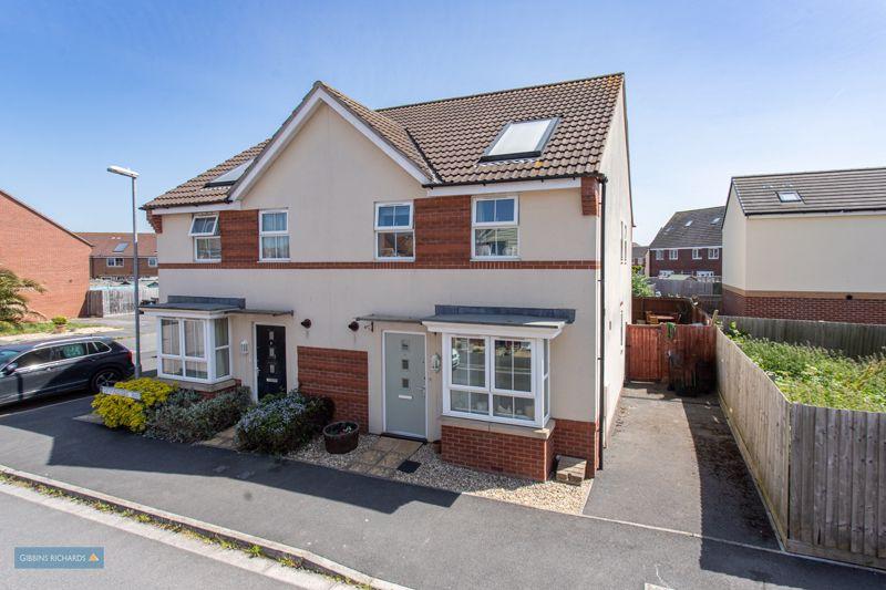 Devonshire Way, Kings Down, Bridgwater 3 bed semidetached house £249,950
