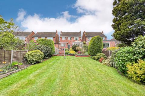 32 Lindrosa Road, Sutton Coldfield, B74 3JZ