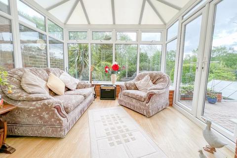 32 Lindrosa Road, Sutton Coldfield, B74 3JZ