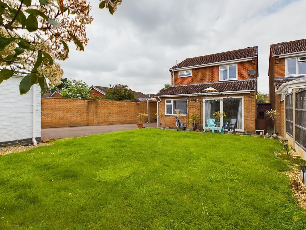 Bateman Road, East Leake 3 bed detached house for sale £325,000