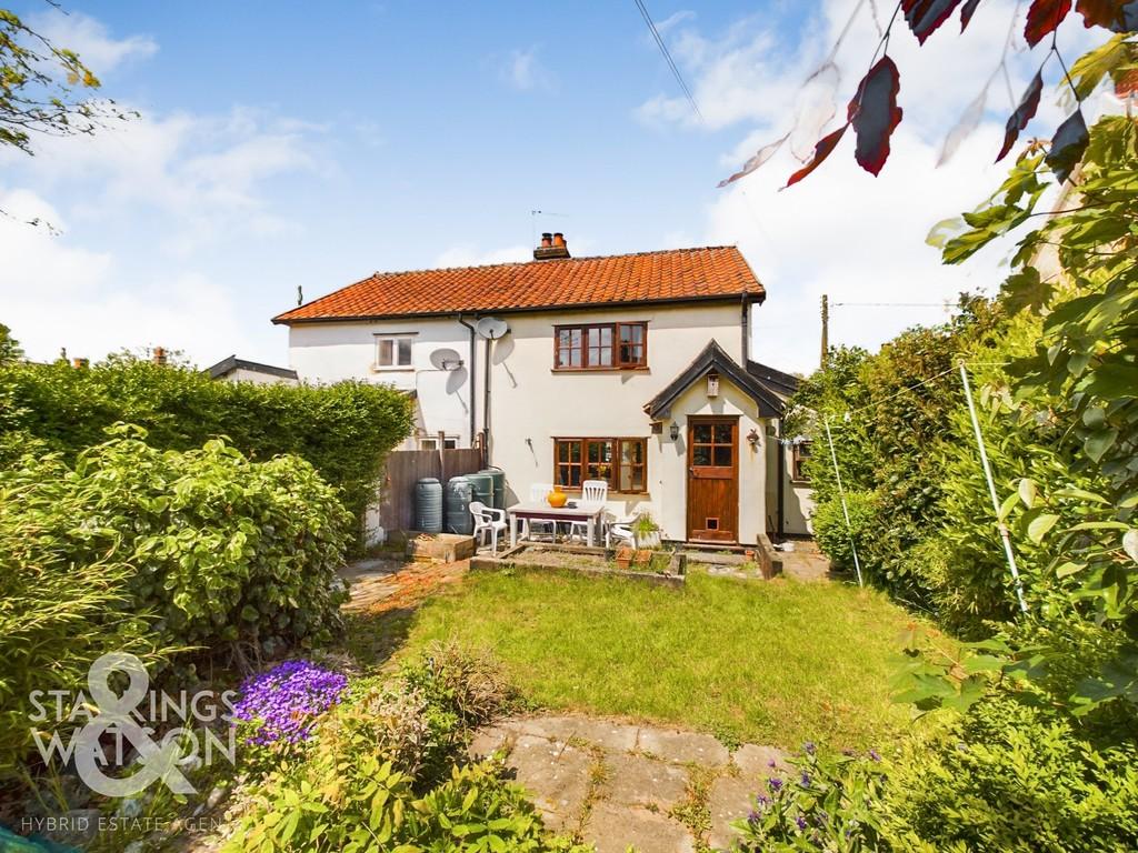 Chapel Street, New Buckenham, Norwich 2 bed cottage for sale £260,000