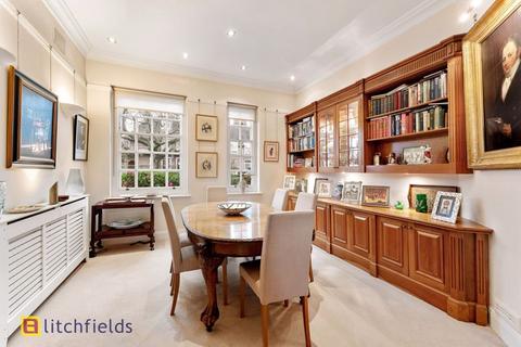 4 bedroom semi-detached house for sale, Heathgate, Hampstead Garden Suburb, NW11