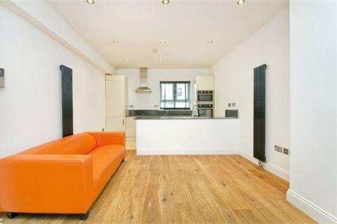 4 bedroom ground floor flat to rent, Camden Street, Camden Town, London
