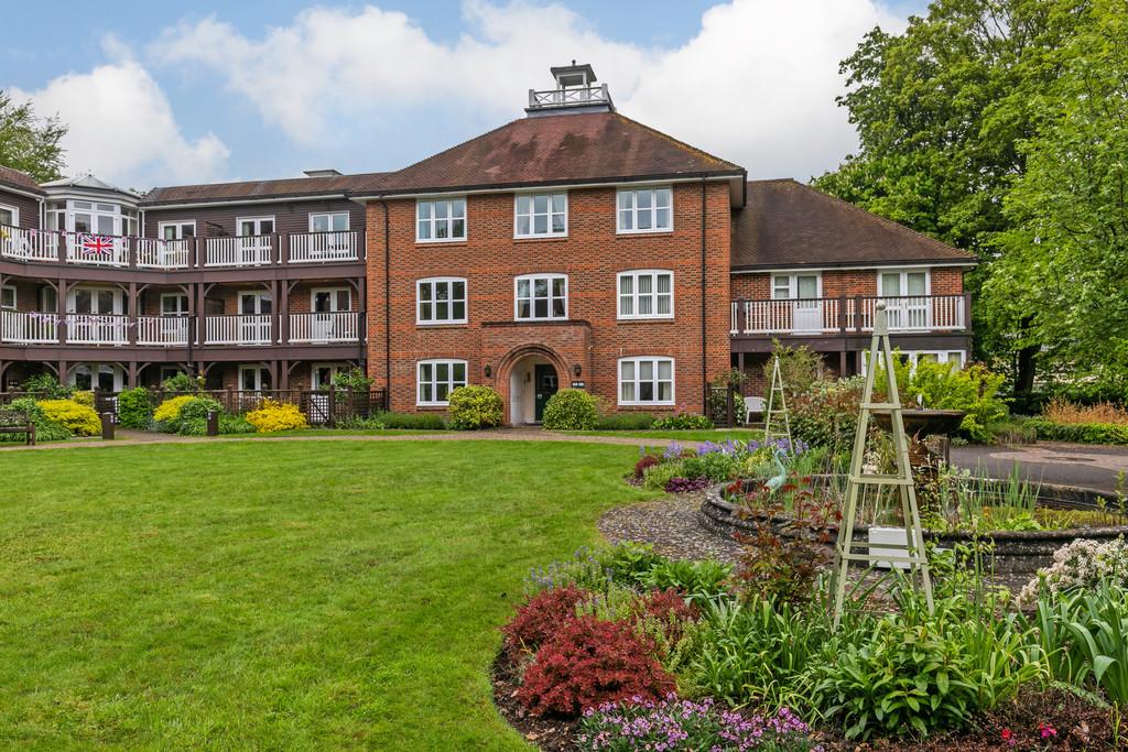 Wyke Mark, Winchester, SO22 3 bed apartment for sale £625,000