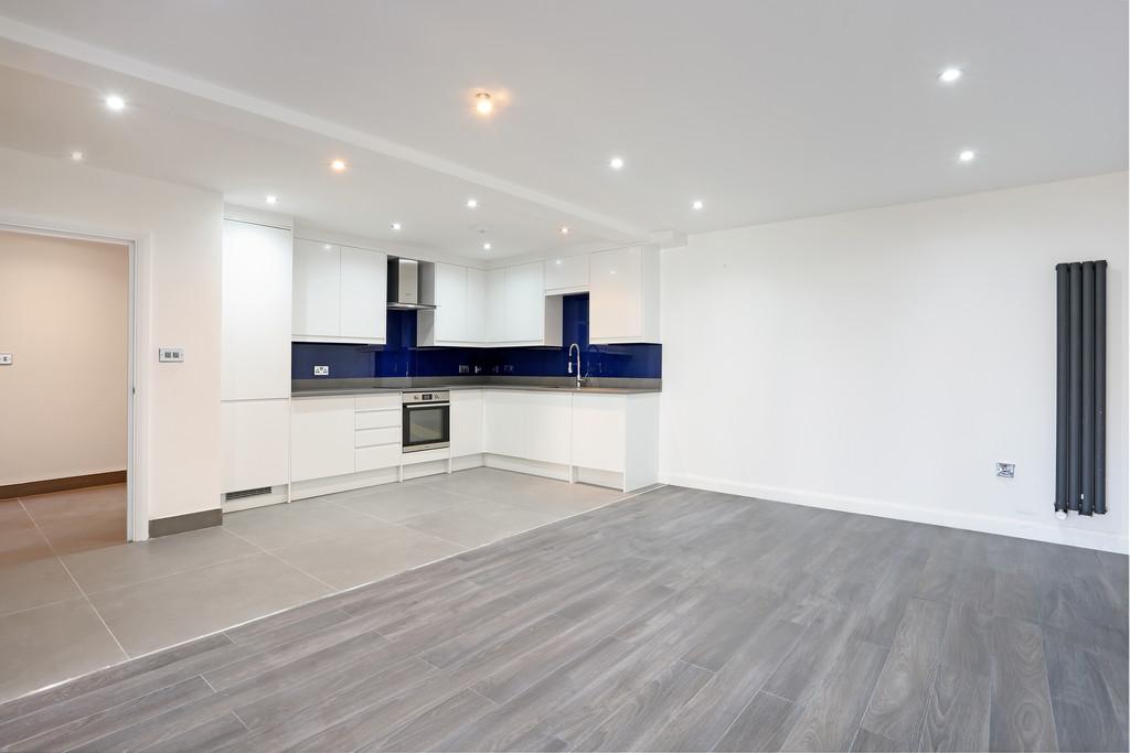 Open-Plan Kitchen/Dining